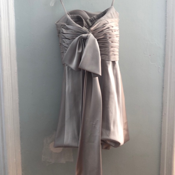 Formal Dress - Picture 2 of 5